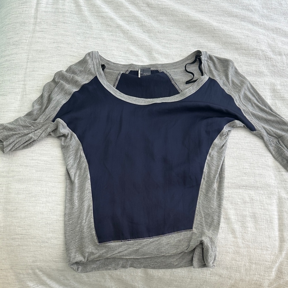 Sparkle and Fade Gray and Navy Women's Top XS